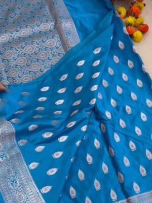 Banarasi Pure Mashru Silk Saree With Blouse