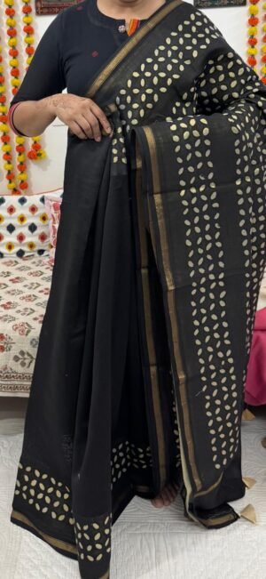 WhatsApp Image 2025-11-22 at 13.03.39 Chanderi Silk Appliqué Saree with Blouse