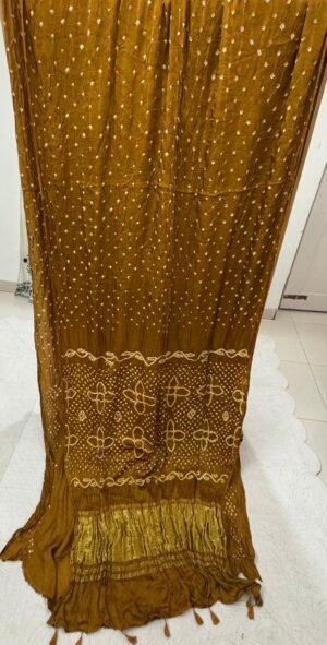 Modal Silk Bandhani Saree with Tissue Pallu & Blouse