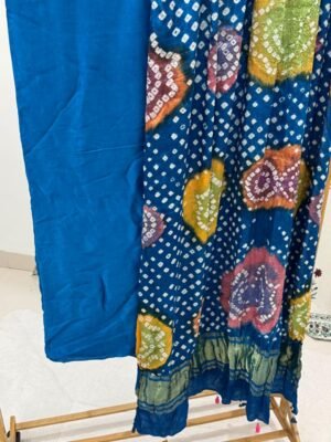 Plain Modal Silk Suit with Bandhani Dupatta – 3 Piece Set